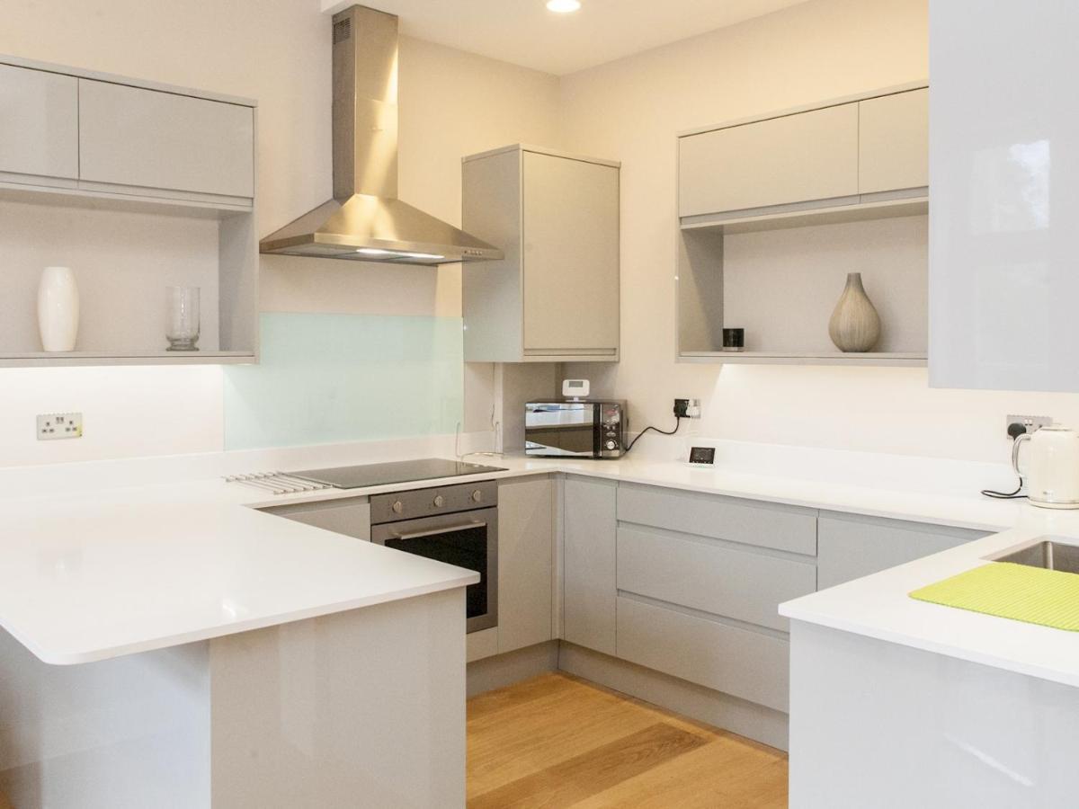 Pass The Keys - Spacious Flat With Private Sun Terrace In South East Лондон Экстерьер фото