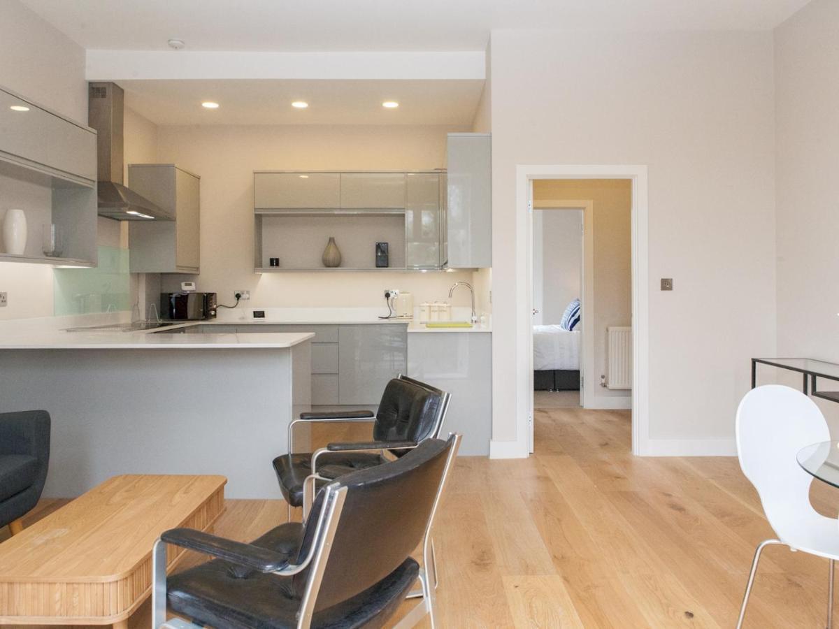 Pass The Keys - Spacious Flat With Private Sun Terrace In South East Лондон Экстерьер фото